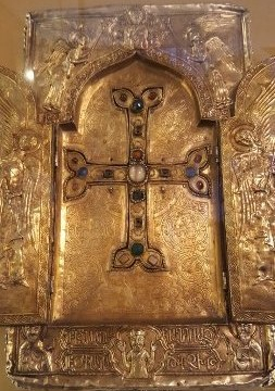 holy-cross-piece-of-the-cross-relic-e1535301112708.jpg