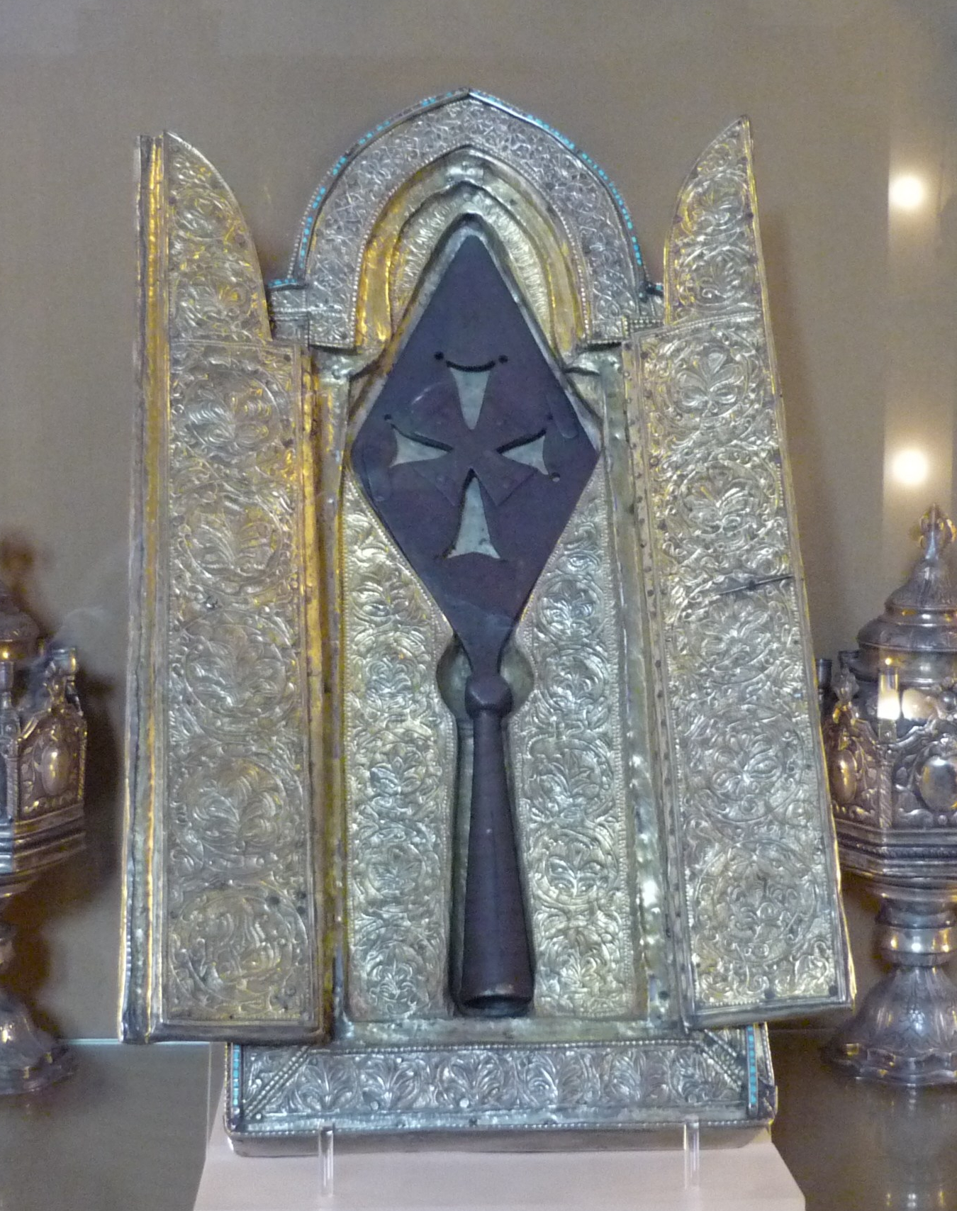 holy-lance-of-keghart-in-etchmiadzin-e1543007543112.jpg