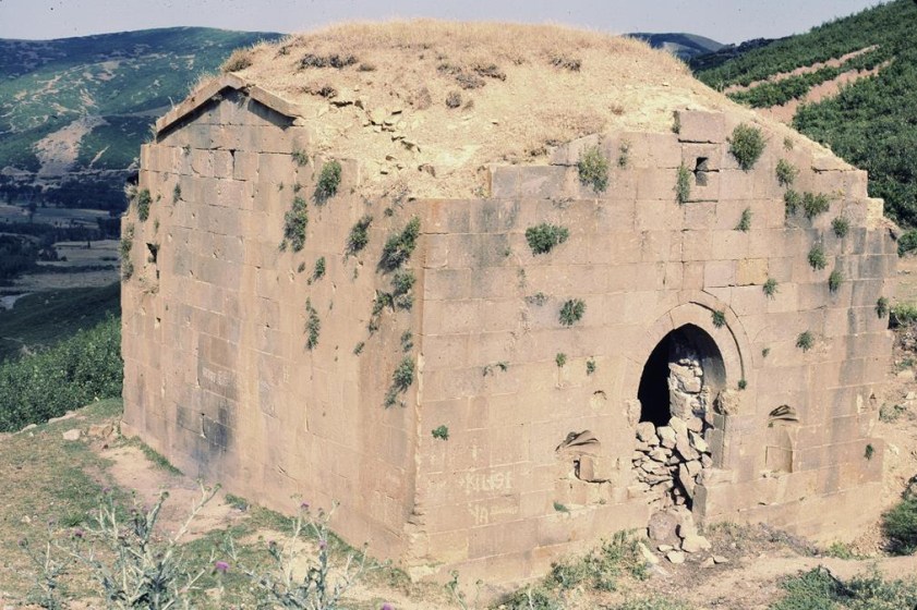 1024_898abd95-d1ef-4975-a4f9-a61a57aaecdc